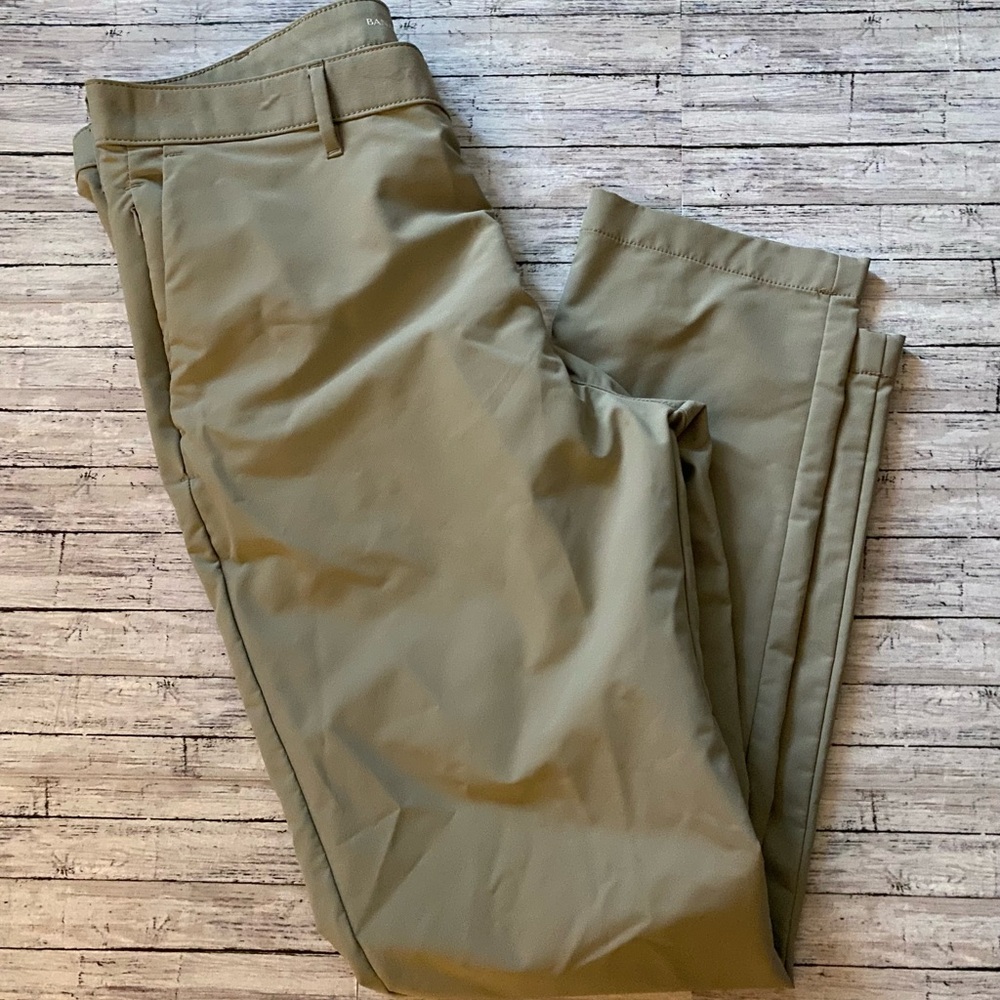 Banana Republic Men's Khaki Chinos
